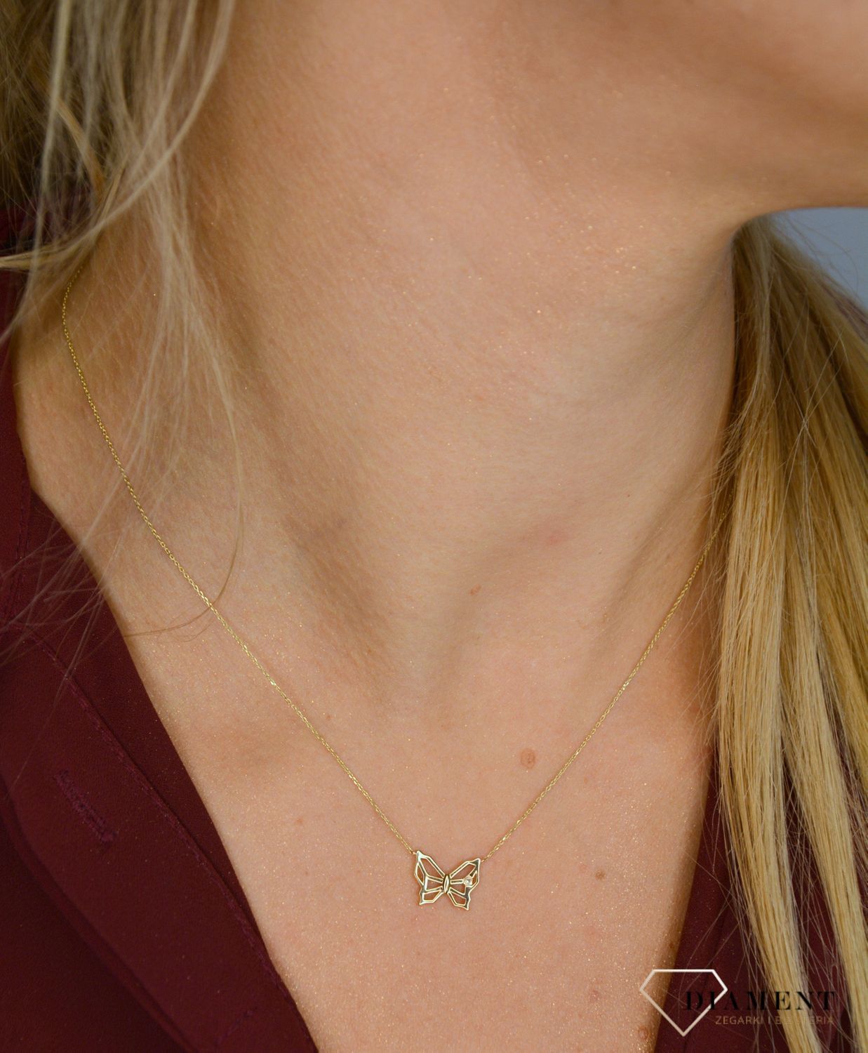 Złoty naszyjnik damski 375 Motyl z diamentem 0,003 ct N05649YC P1 Biżuteria z oszlifowanymi Diamentami to ponadczasowa forma prezentu dla każdej kobiety. Delikatny naszyjnik z diamentem. Celebrytka z diamentem i motylkiem..jpg